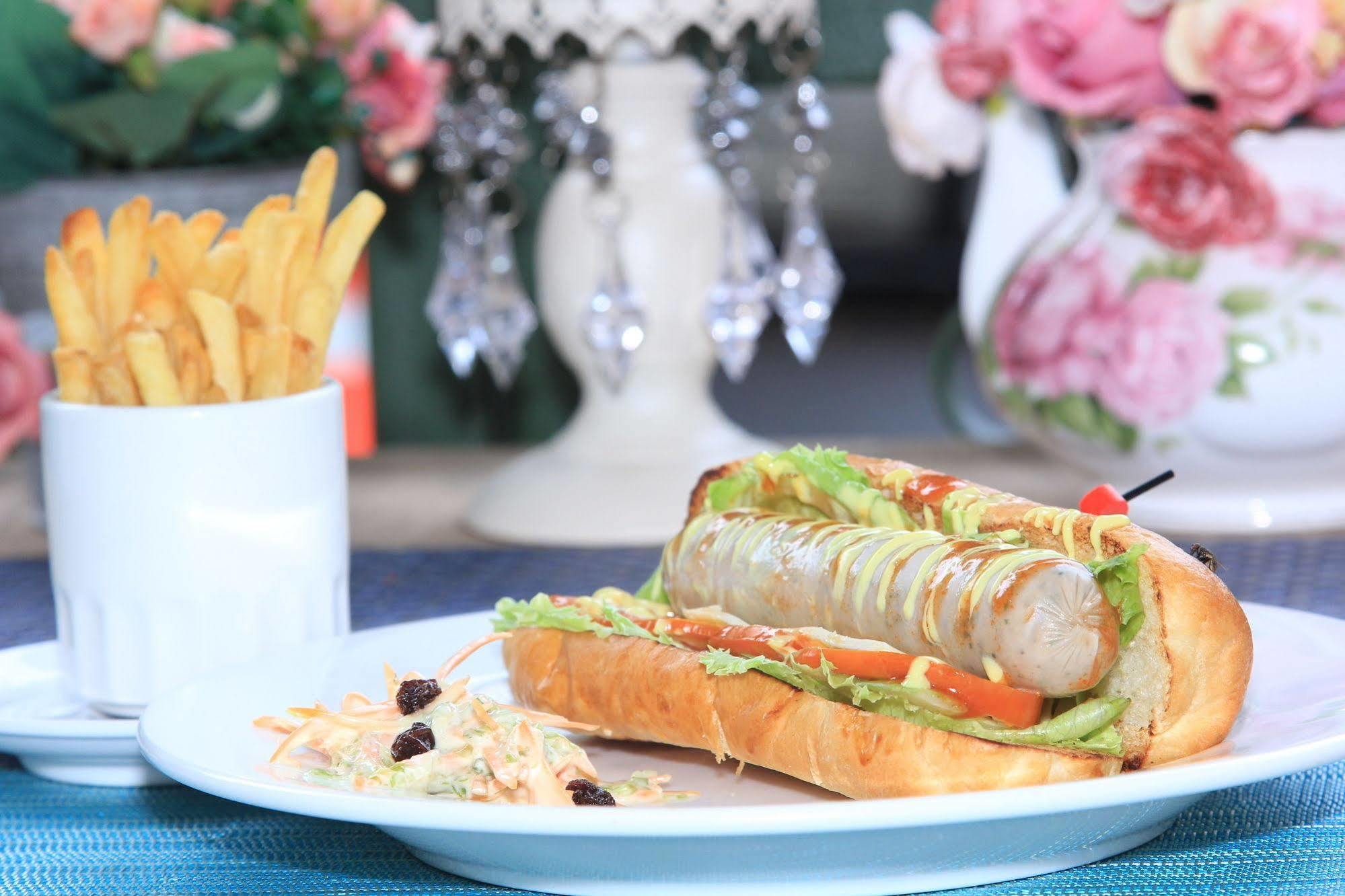 בנדונג Noor Hotel מראה חיצוני תמונה
